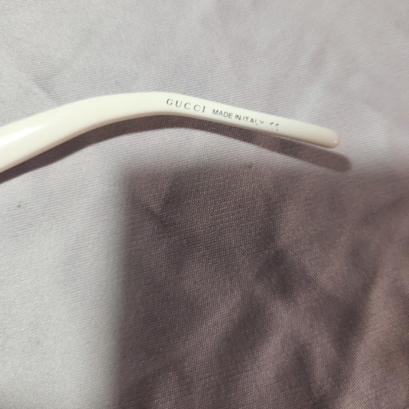 Gucci Sunglasses with Case - Picture 4 of 6
